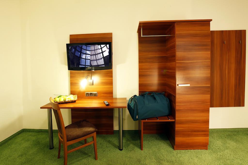 Warsteinerhof By Centro Comfort Кёльн Номер фото