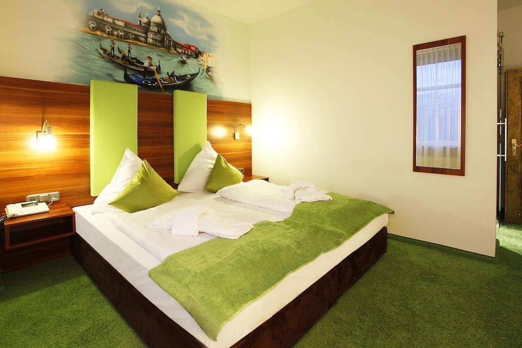 Warsteinerhof By Centro Comfort Кёльн Номер фото